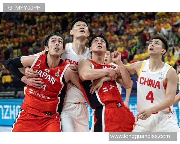 中国男篮备战世界杯大名单公布 新阵容期待突破重重挑战