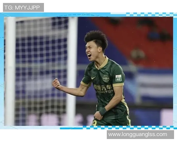 中超联赛新赛季展望：豪门球队竞争激烈，年轻球员崭露头角