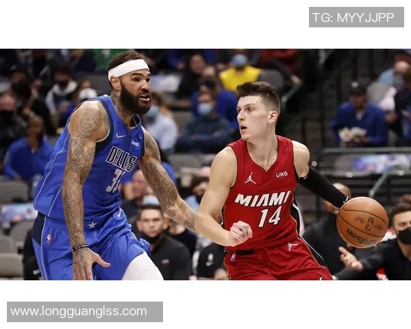 亚特兰大老鹰迎强敌巅峰对决揭示新赛季东部格局走向 亚特兰大老鹰迎强敌巅峰对决揭示新赛季东部格局走向