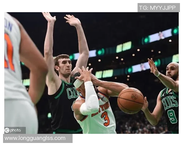 波士顿凯尔特人挑战强敌 争夺季后赛席位全面分析