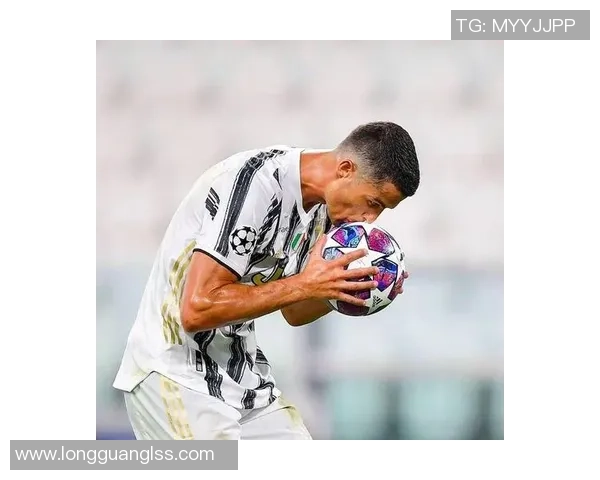 罗纳尔多辉煌职业生涯与传奇时刻全景解析